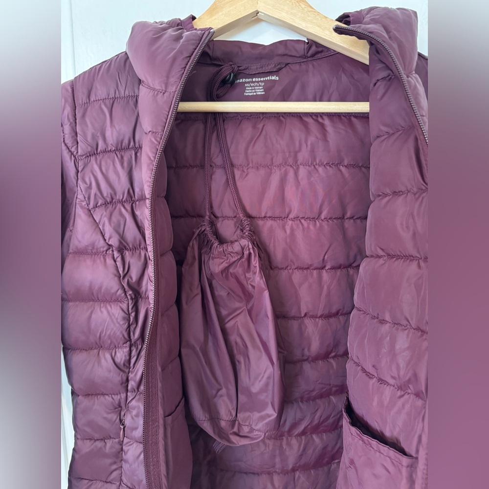 Amazon Essentials Burgundy Puffer Jacket - image 4